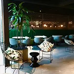 Tulip Amsterdam Airport Hotel 3*