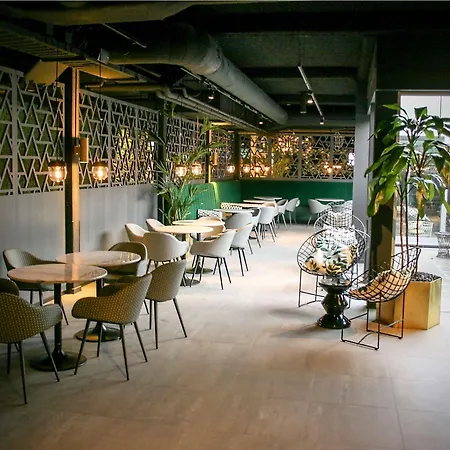 Tulip Amsterdam Airport Hotel 3*