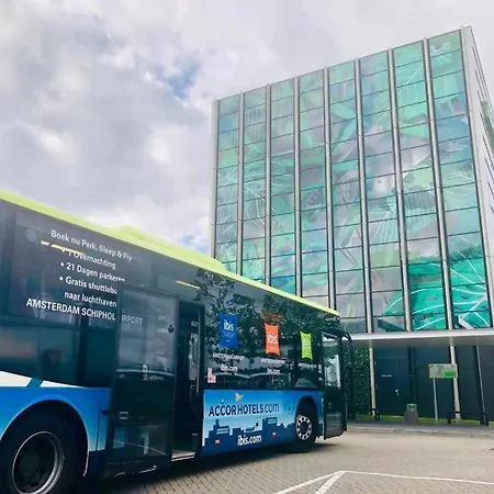 Ibis Styles Amsterdam Airport מלון