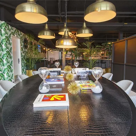 Hotel Ibis Styles Amsterdam Airport 3*