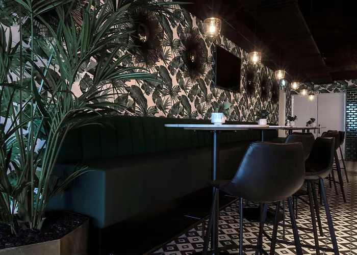 Hotel Tulip Amsterdam Airport 3*