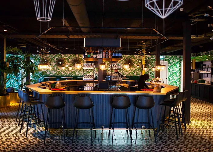 Hotel Tulip Amsterdam Airport 3*