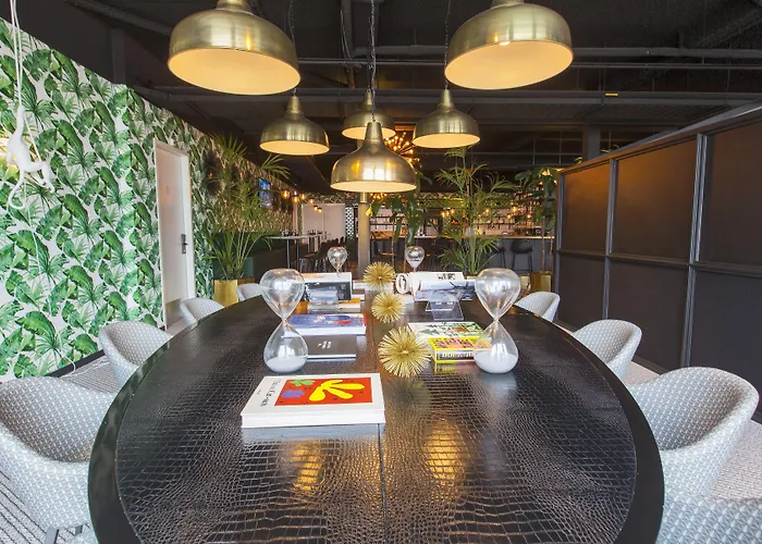 Hotel Tulip Amsterdam Airport 3*