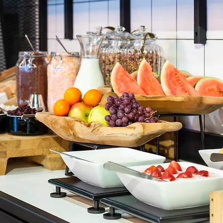 Hotel Ibis Styles Amsterdam Airport